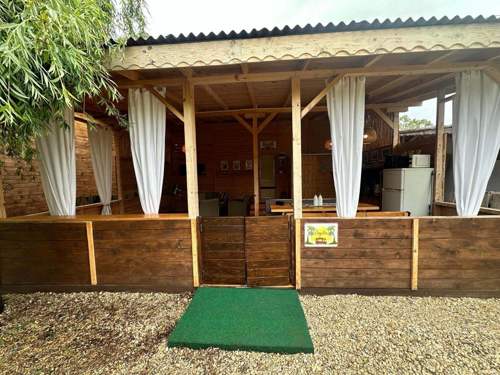 Cozyvan Каравана Под Наем Hotell Sozopol Exteriör bild